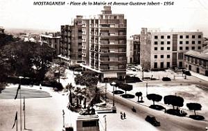 Mostaganem - Place Mairie et Avenue Gustave Jobert - 1954